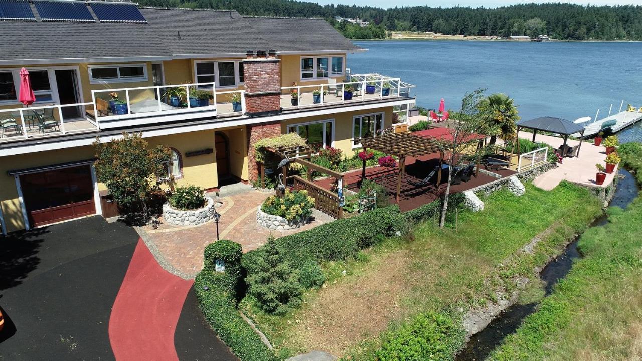 Birds Of A Feather Victoria Oceanfront Studio Suites Colwood Exteriér fotografie
